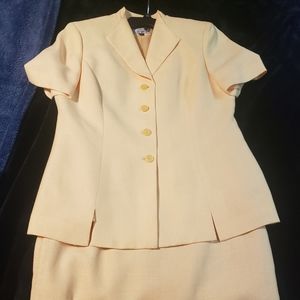 Collections for Le Suit 2 pc set 12